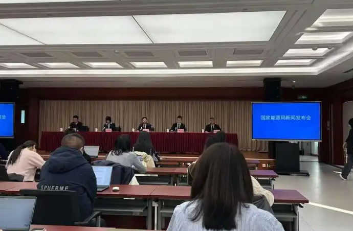 我国新型储能装机规模已突破7000万千瓦